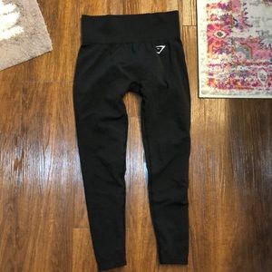 Black gymshark seamless leggings! Size medium